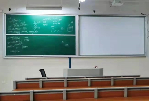 長(zhǎng)沙推拉黑板廠家